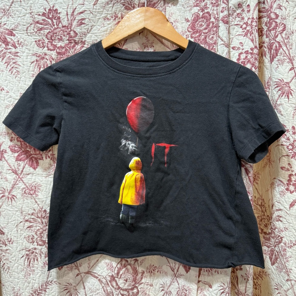 Stephen King IT Movie T-Shirt You’ll Float Too Black Graphic Tee XS
